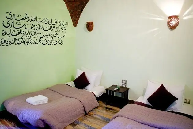 Basic İki Ayrı Yataklı Oda, Ortak Banyo