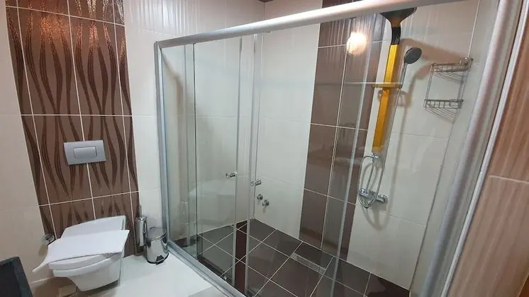 Bathroom shower