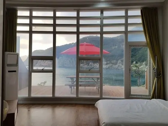 Tek Büyük Yataklı Oda (A)