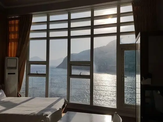 Tek Büyük Yataklı Oda (B)