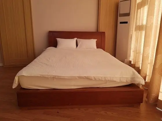 Tek Büyük Yataklı Oda (B)