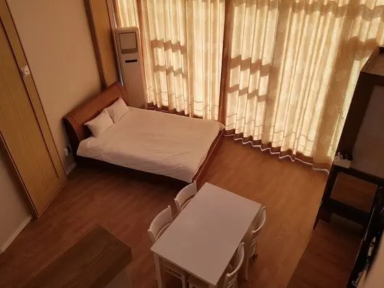 Tek Büyük Yataklı Oda (B)