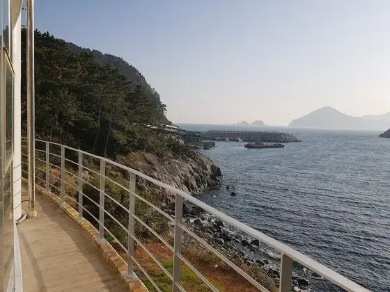 Tek Büyük Yataklı Oda (B)