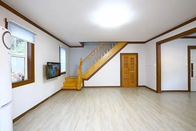 Oda, Ek Bina (Mercury: Whole House)