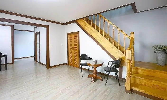 Oda, Ek Bina (Mercury: Whole House)