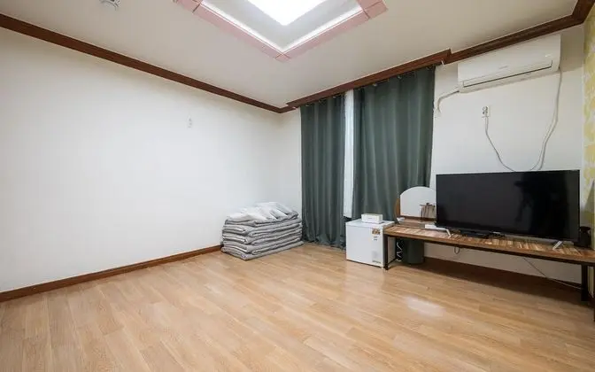Oda (Main Building - Korean Room)