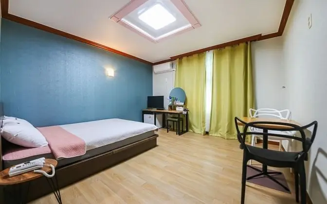 Oda (Main Building - Standard Room)