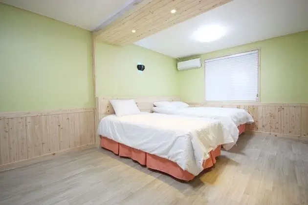 Oda (Deluxe (Cypress))