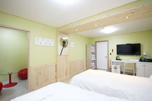 Oda (Deluxe (Cypress))