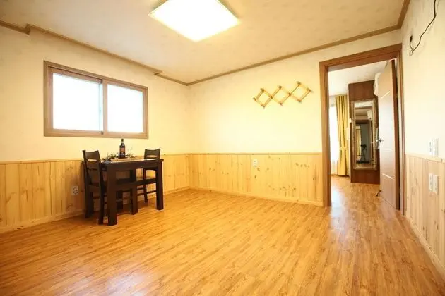 Halla Family Room