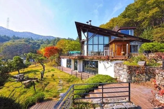 Hill Pension (Mountain View)