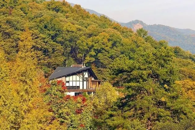Hill Pension (Mountain View)
