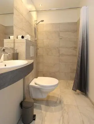 Tek Büyük veya İki Ayrı Yataklı Oda, Özel Banyo