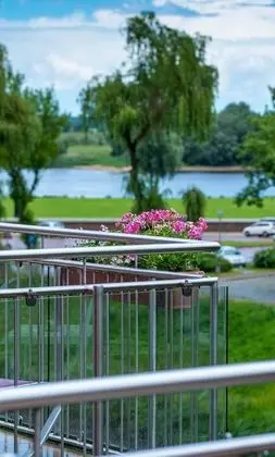 Comfort Tek Büyük Yataklı Oda (Elbblick, Am Weinberg 2)