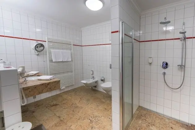 Comfort Tek Büyük Yataklı Oda (Elbblick, Am Weinberg 2)