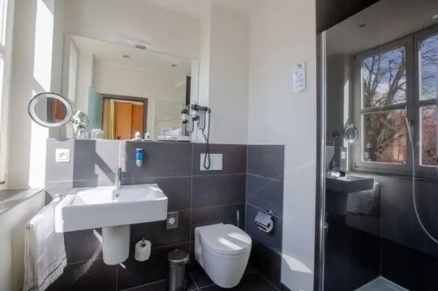 Tek Büyük Yataklı Oda, Şehir Manzaralı