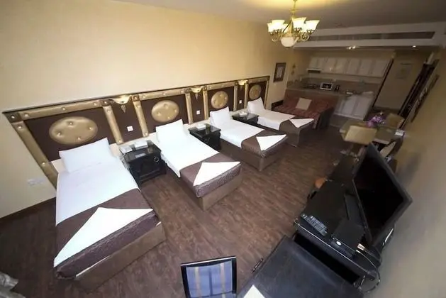 Quadruple Studio Apartment