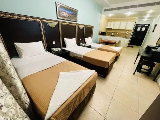 Triple Studio Apartment