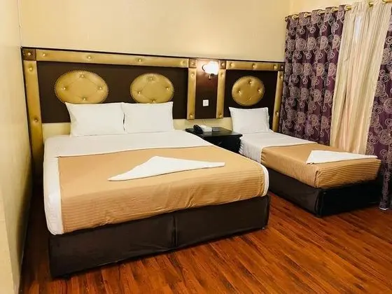 Triple Studio Apartment