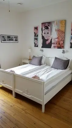 Tek Büyük Yataklı Oda, Bahçe Manzaralı