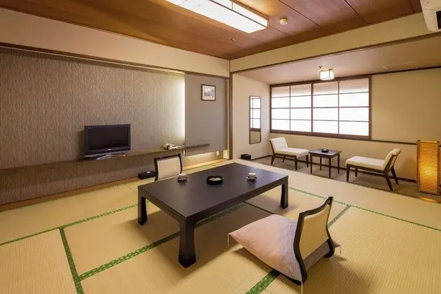 Oda, Sigara İçilmez, Şehir Manzaralı (Japanese Style)
