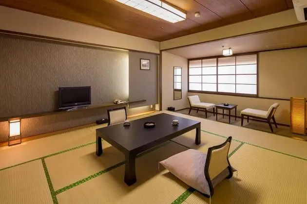 Oda, Sigara İçilmez, Şehir Manzaralı (Japanese Style)