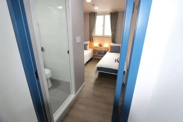 Comfort Tek Büyük veya İki Ayrı Yataklı Oda