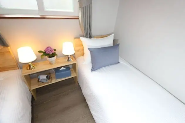 Comfort Tek Büyük veya İki Ayrı Yataklı Oda