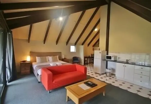 Çatı Katı (Loft)