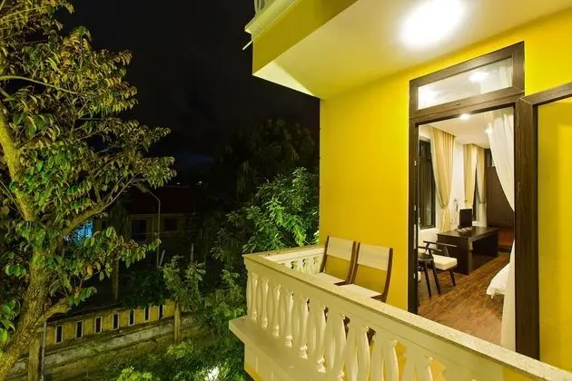 Grand Oda, Balkon