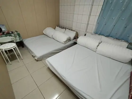 Economy Dört Kişilik Oda, Ortak Banyo