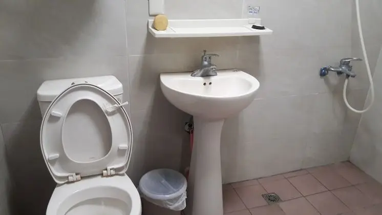 Economy Dört Kişilik Oda, Ortak Banyo