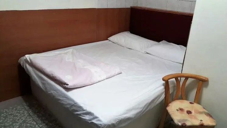 Tek Büyük Yataklı Oda, Ortak Banyo