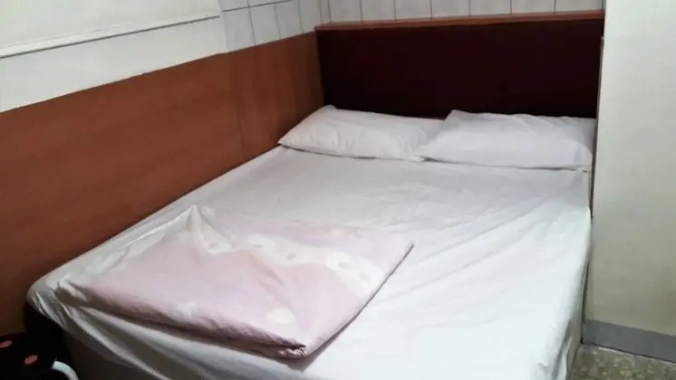 Tek Büyük Yataklı Oda, Ortak Banyo