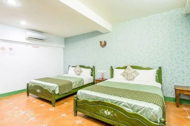 Dört Kişilik Oda, Kule