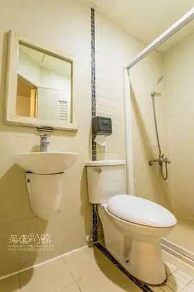 Dört Kişilik Oda, Kule
