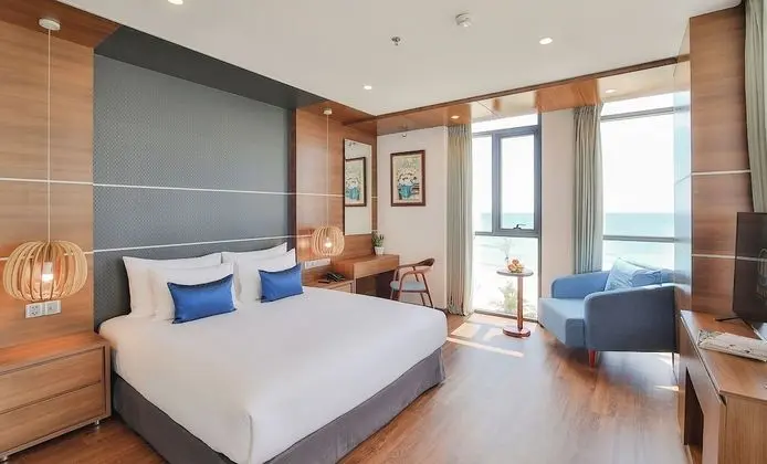 Deluxe Tek Büyük Yataklı Oda, Denize Sıfır
