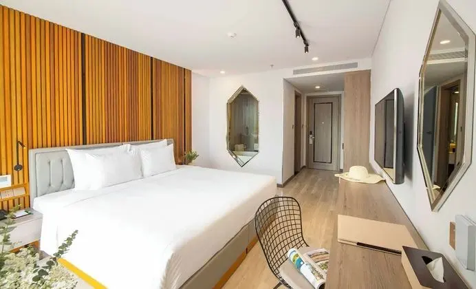 Deluxe Tek Büyük Yataklı Oda, Nehir Manzaralı