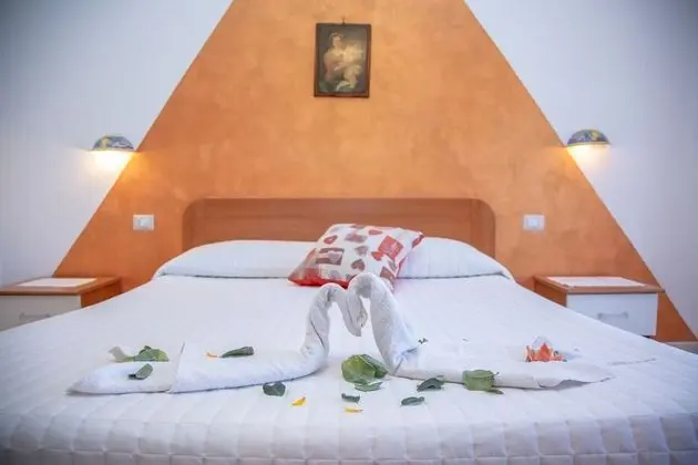Oda, 2 Yatak Odası, Bağlantılı Odalar (1 Connecting Bathroom)