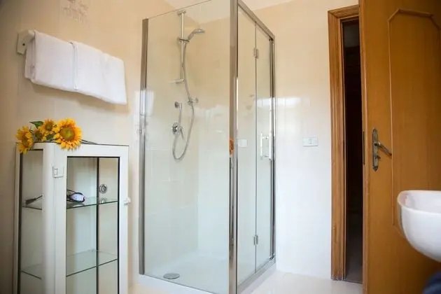 Oda, 2 Yatak Odası, Bağlantılı Odalar (1 Connecting Bathroom)