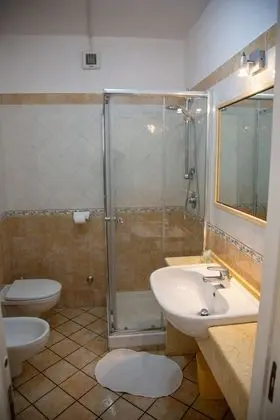 Oda, 2 Yatak Odası, Bağlantılı Odalar (1 Connecting Bathroom)