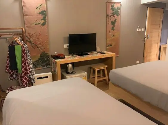 Deluxe Twin Bed