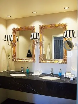 Deluxe Tek Büyük Yataklı Oda, Balkon (Manor)