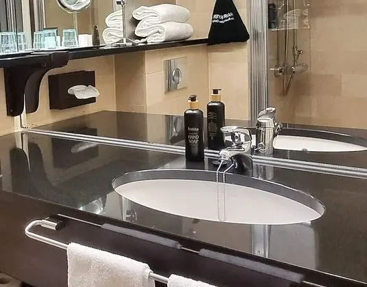Premium Tek Büyük Yataklı Oda