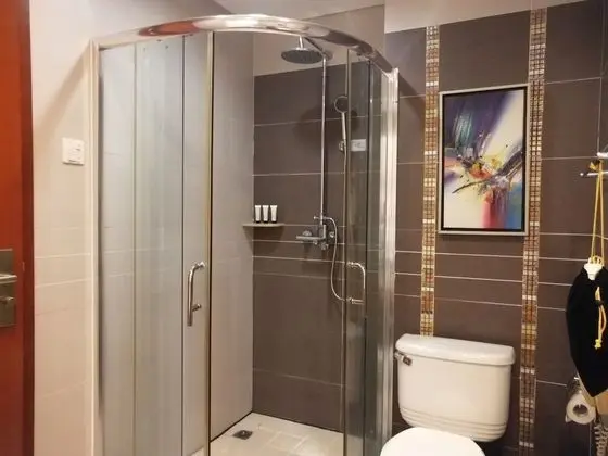 Exclusive Tek Büyük Yataklı Oda