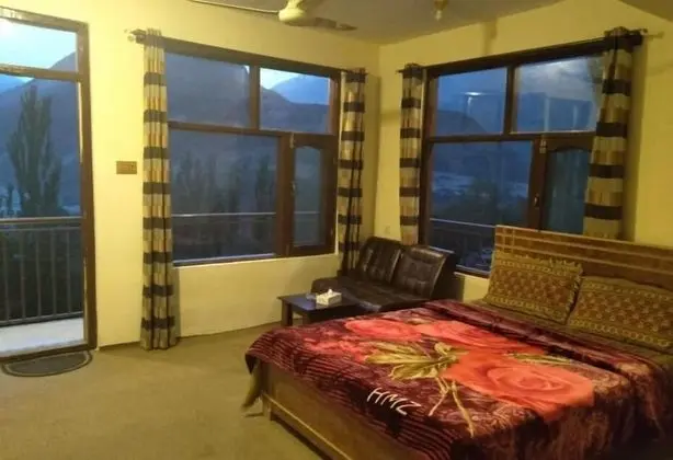 Standard Tek Büyük veya İki Ayrı Yataklı Oda