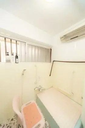 Economy Üç Kişilik Oda, Ortak Banyo (B)