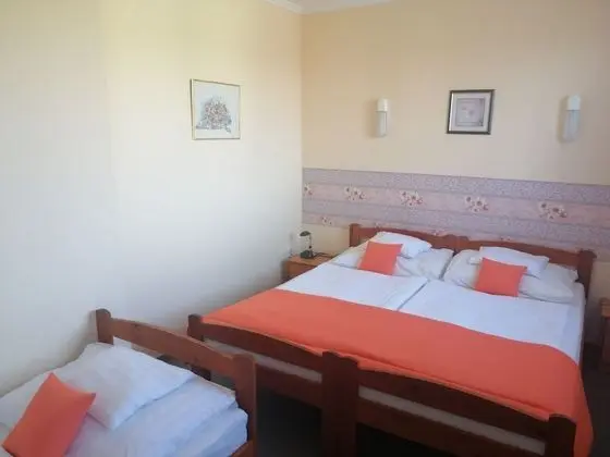 Comfort Dört Kişilik Oda