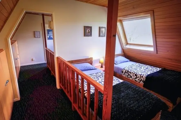 Ortak Ranzalı Oda, Ortak Banyo