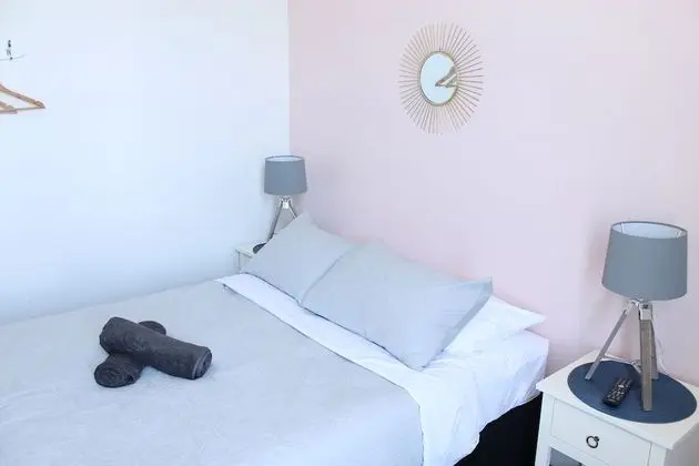 Economy Tek Büyük Yataklı Oda